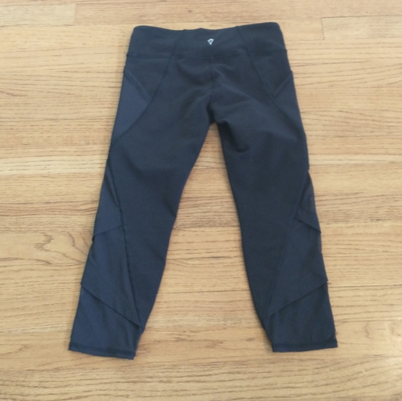 Ivivva (Lululemon)fold on tight crop pants size 12 - Picture 3 of 12